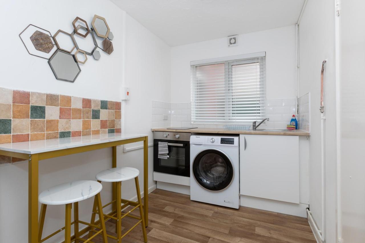 1 Bedroom Apartment With Free Parking Weymouth Exteriér fotografie